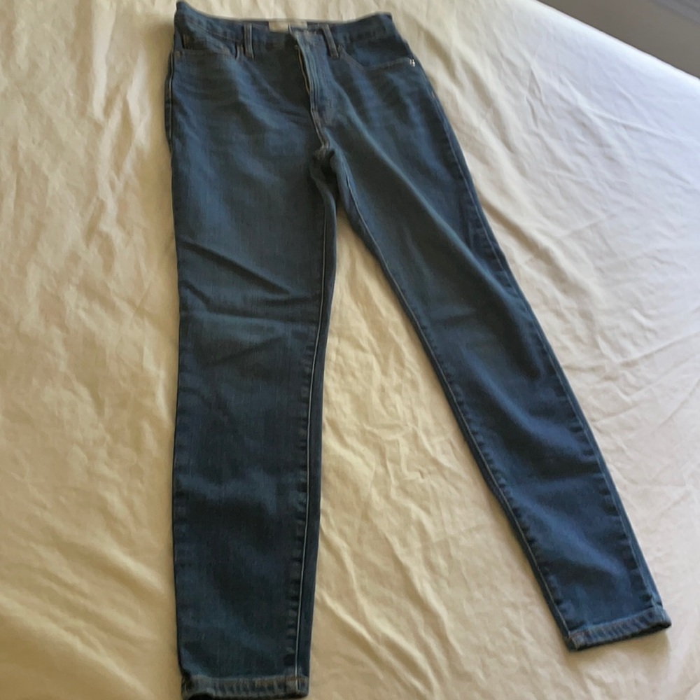 Everlane size 27 skinny jeans, dark blue